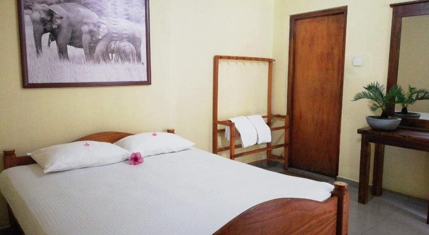 Полоннарува: Palm Garden Guest House