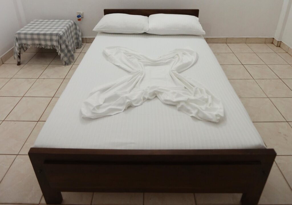 Анурадхапура: Hotel T And T