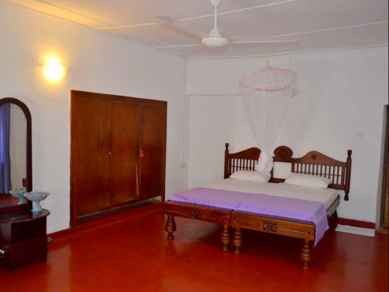 Канди: Heslaa Hills Kandy
