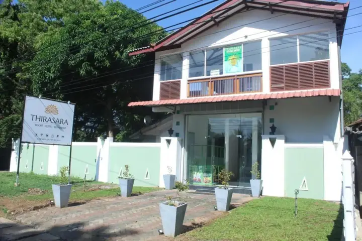 Тиссамахарама: Thirasara Holiday Inn