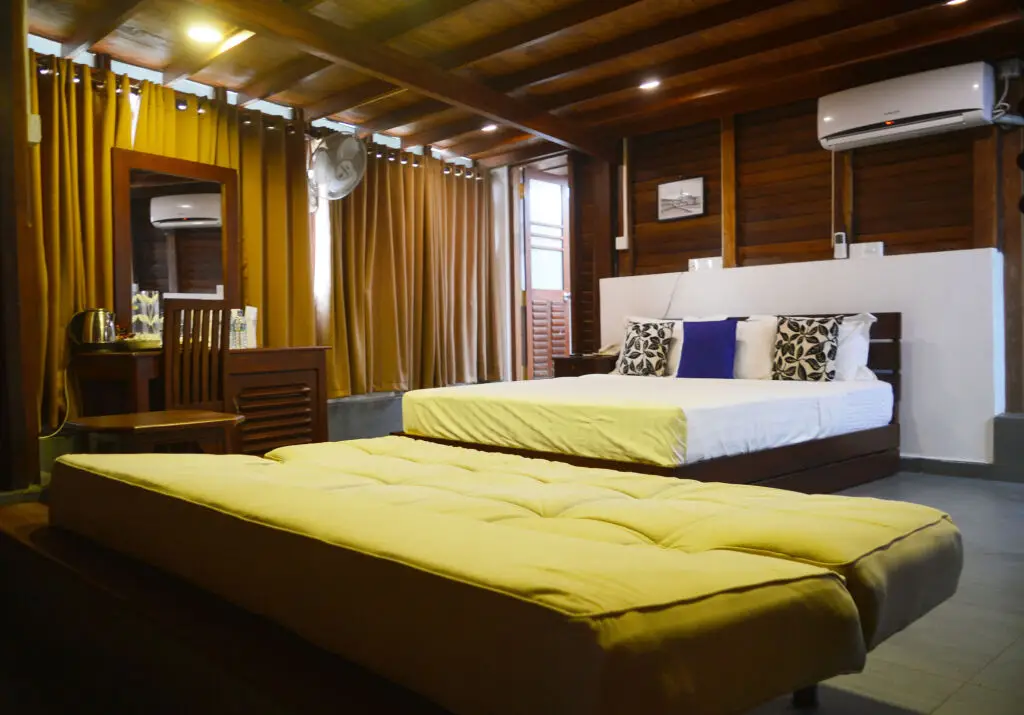 Унаватуна: Hotel Rock Fort
