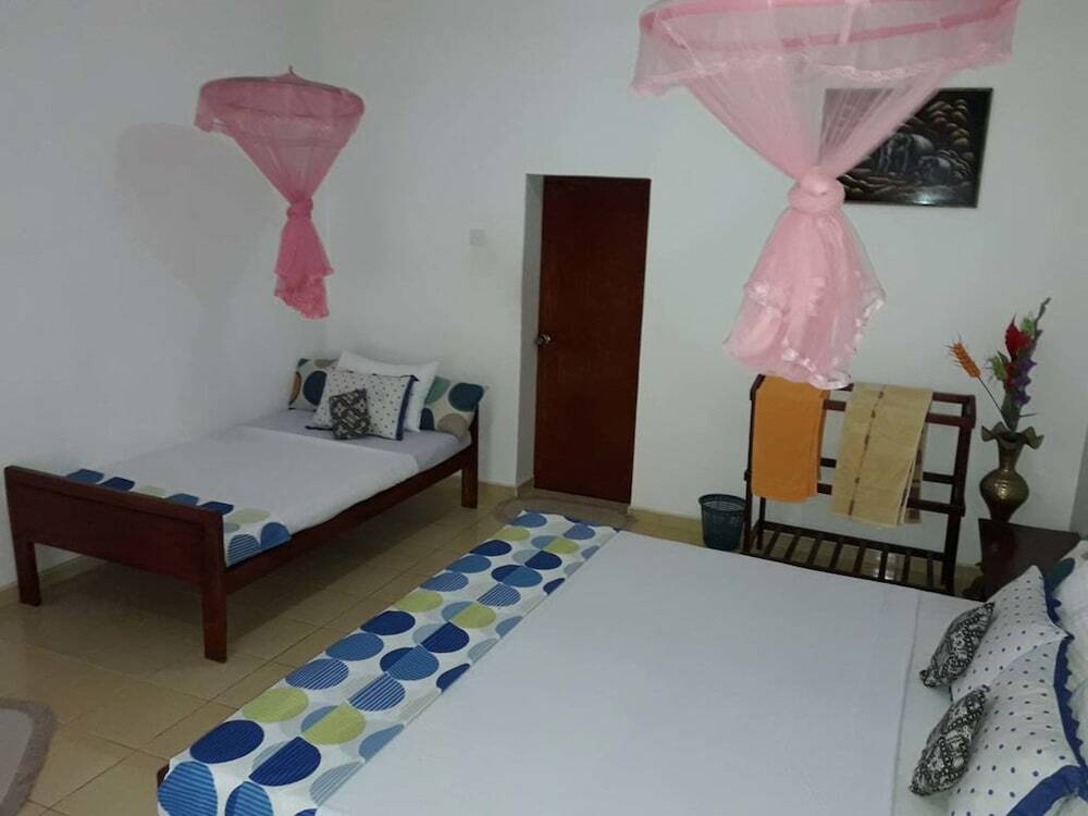 Инамальюва: Yoho Sadewa Holiday Inn