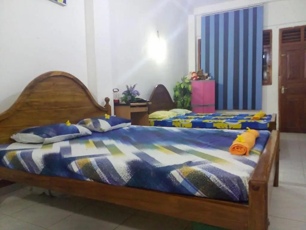 Галле: Smart Holiday Inn