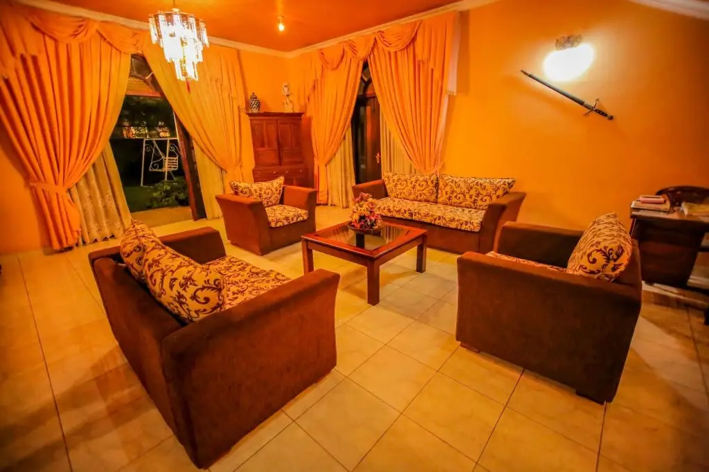 Галле: Frangipani Motel