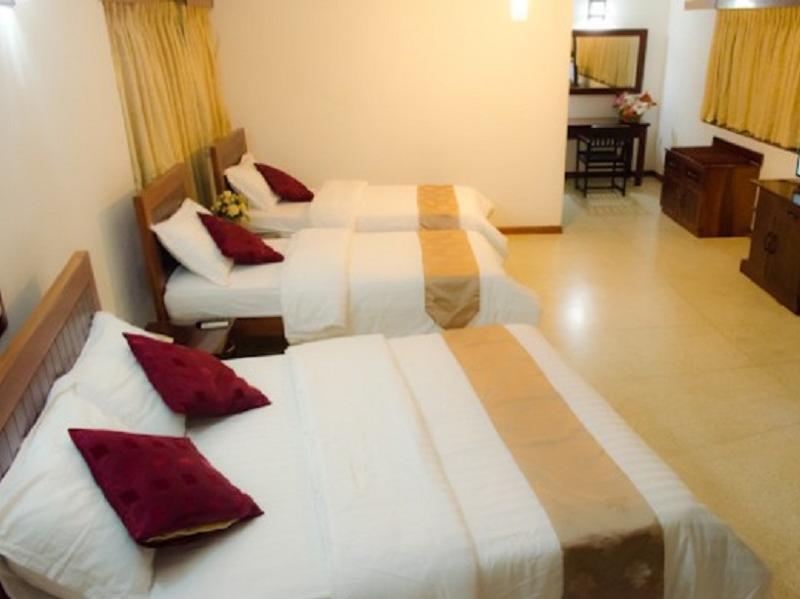 Гора Lavinia: Hotel 12