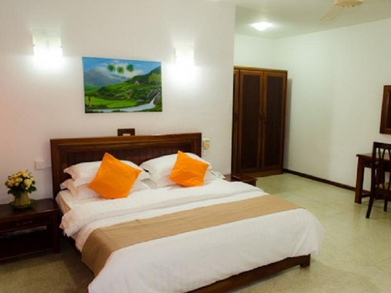 Гора Lavinia: Hotel 12