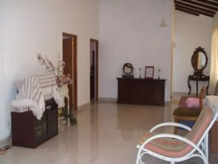 Канди: Thorana Bungalow