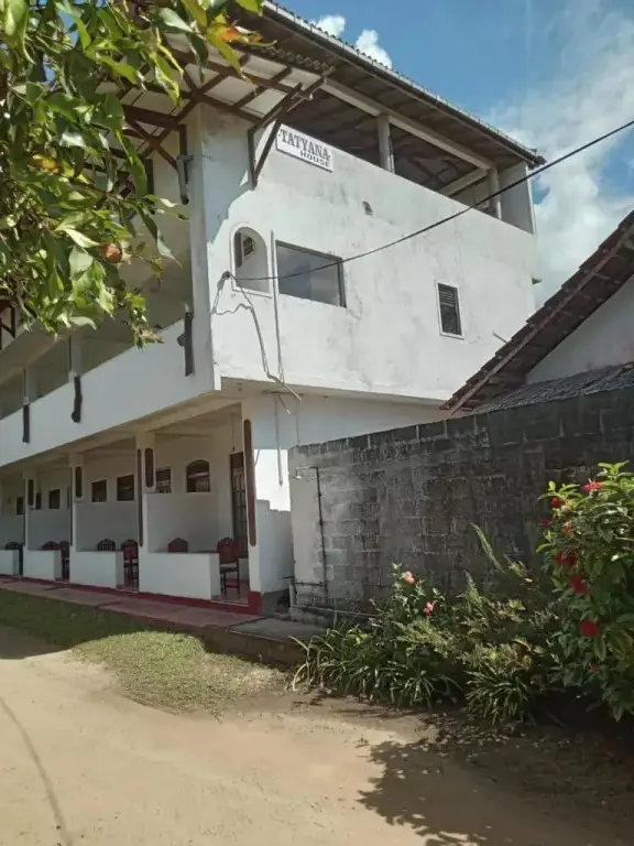 Relax Holiday Home & Tatyana House, Midigama — фото 1