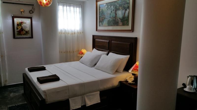 Мирисса: Paragon Beach Resort Mirissa
