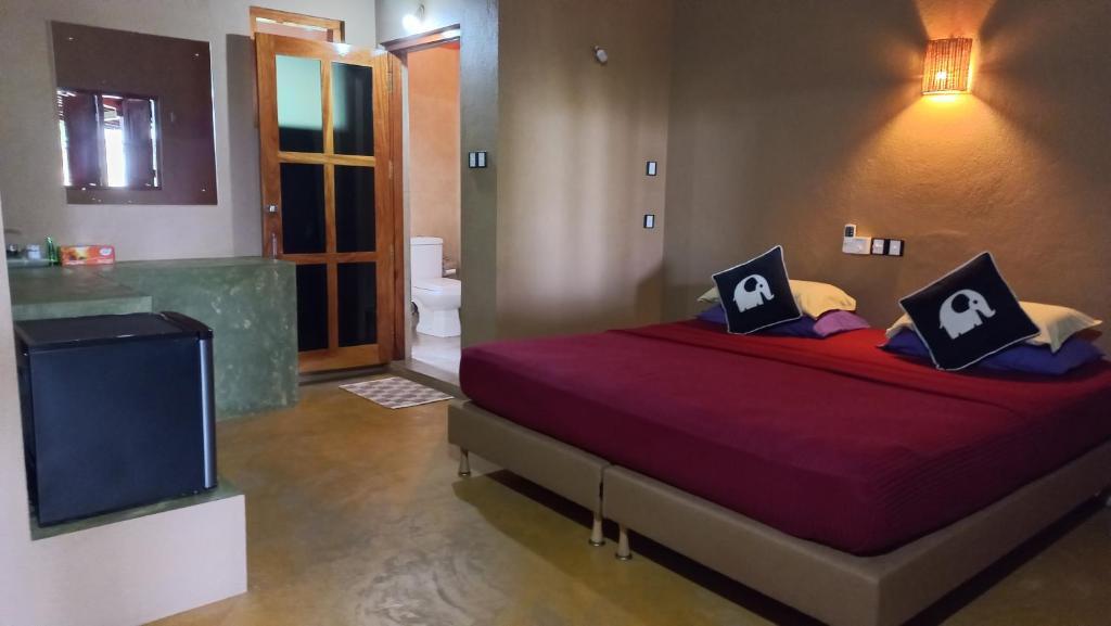 Тиссамахарама: My Village