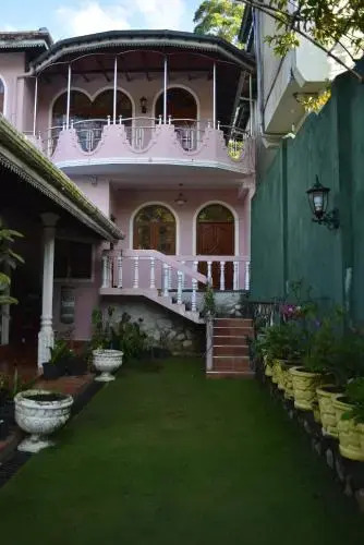 Бандаравела: Bwela Residence