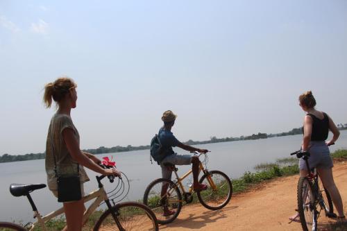 Катарагама: kataragama home stay