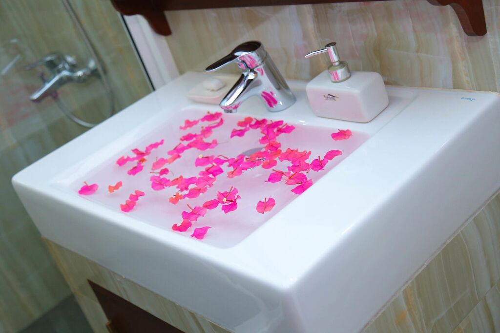 Хиккадува: Aurora Hotel & Restaurant