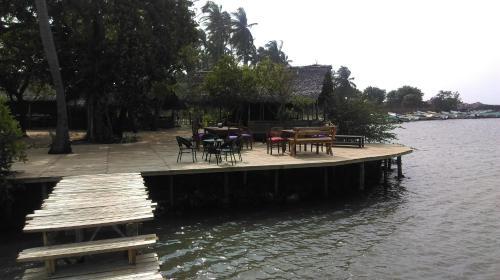 Кандакули: Cocodance Beach Resort