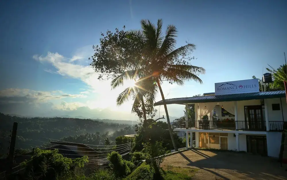 Romance Hills Hotel — фото 1