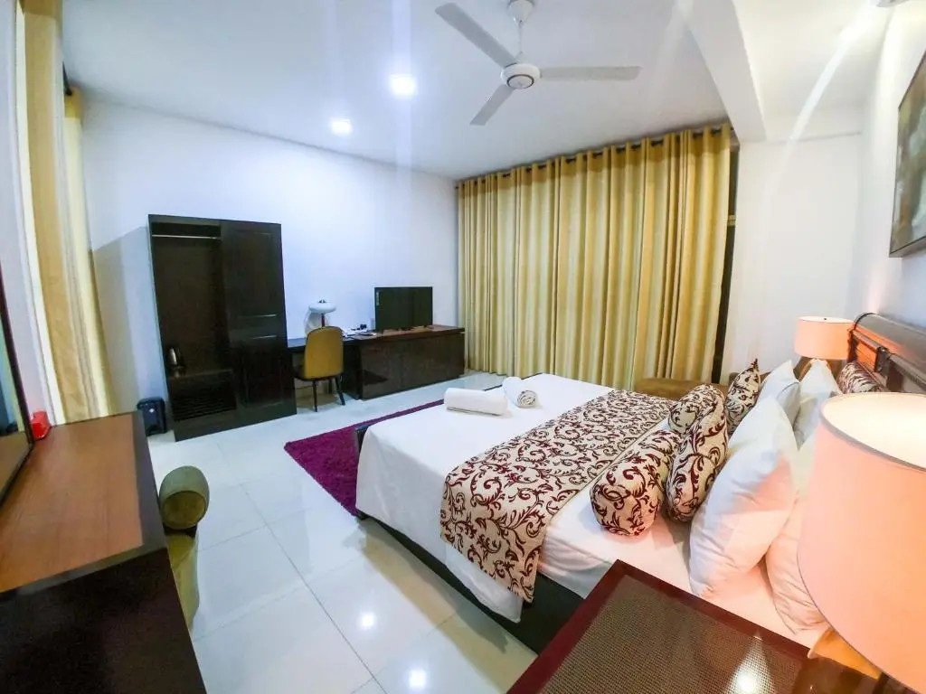 Romance Hills Hotel — фото 1
