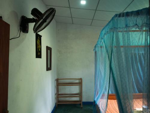 Катукурунда: Surf Mount Plant Inn Midigama