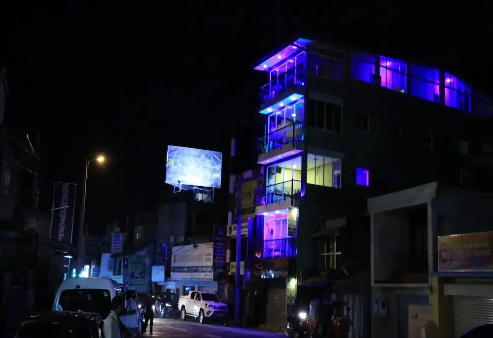 Канди: Kandy City Monkey