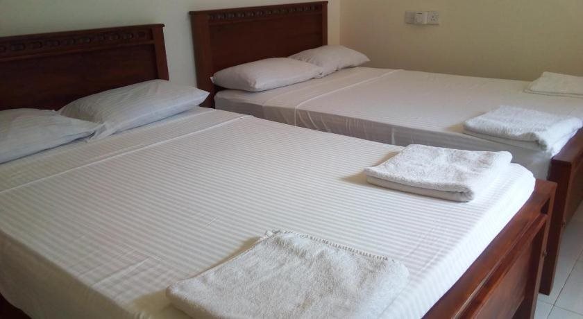 Негомбо: Waja Bed & Breakfast