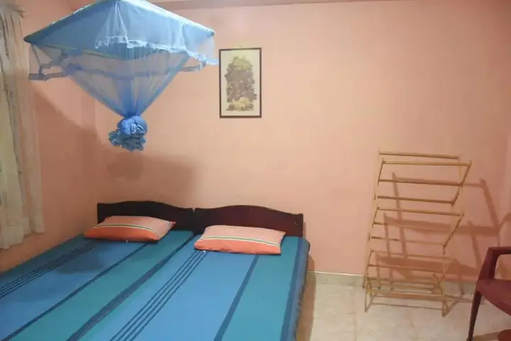Анурадхапура: Lake View The Tourist Guest House