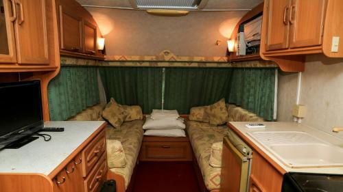 Анурадхапура: Malwathu Oya Caravan Park