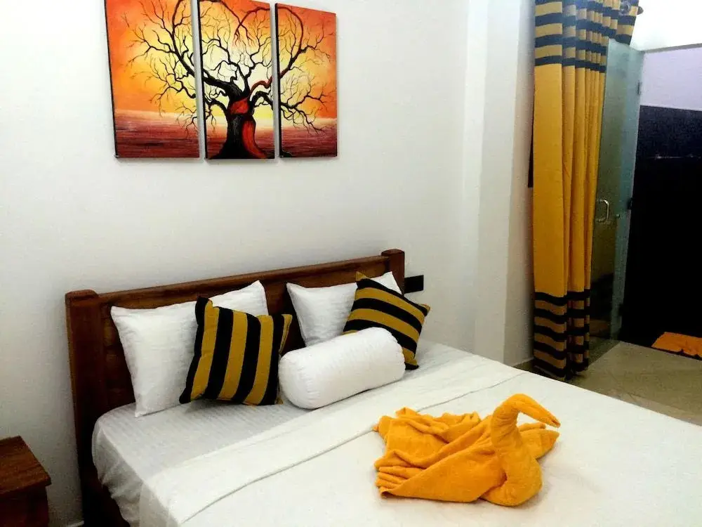 Негомбо: Sea Esta Holiday Inn