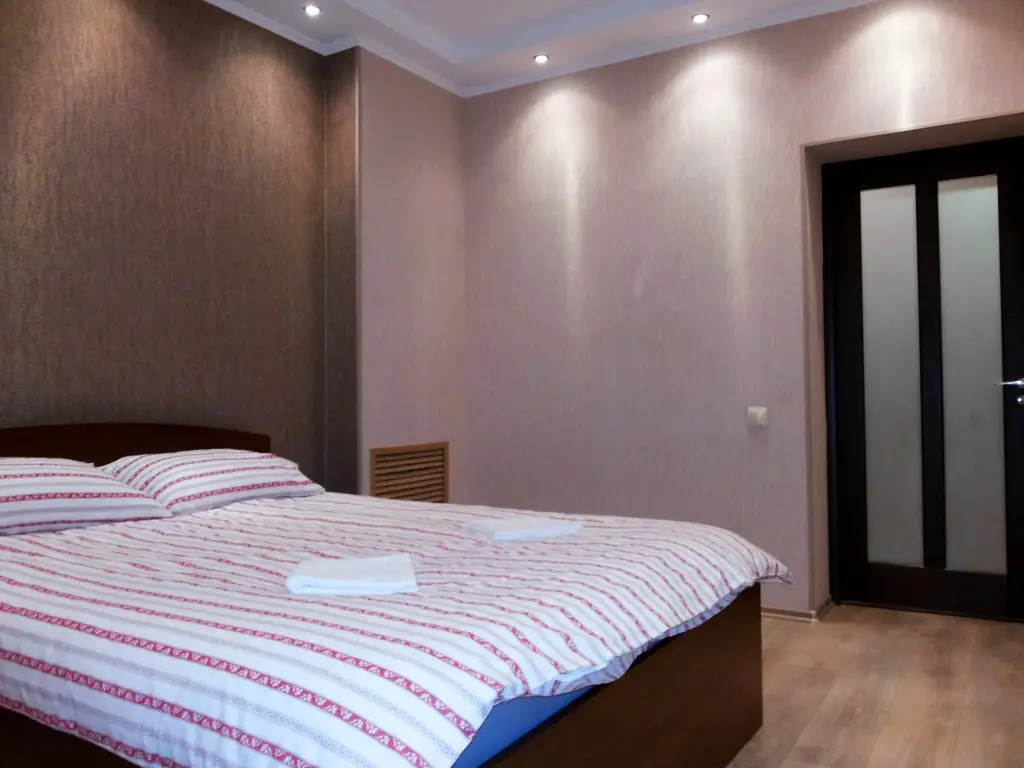 Казань: Apartment on Chistopolskaya 64