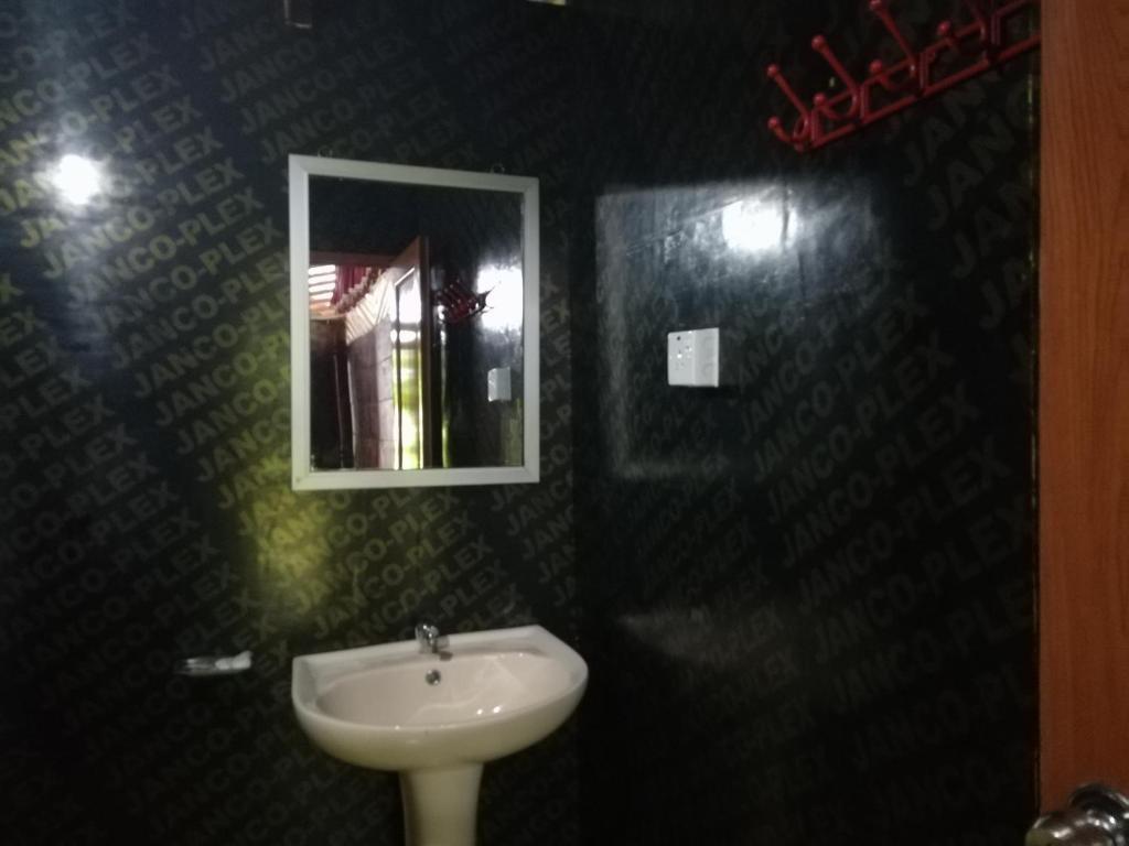 Сигирия: Sigiri Sara Home Stay Nice Village