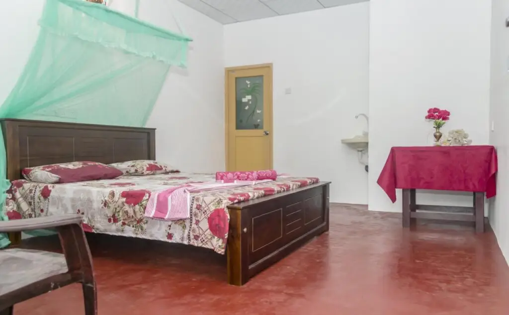 Мирисса: Desitha Family House