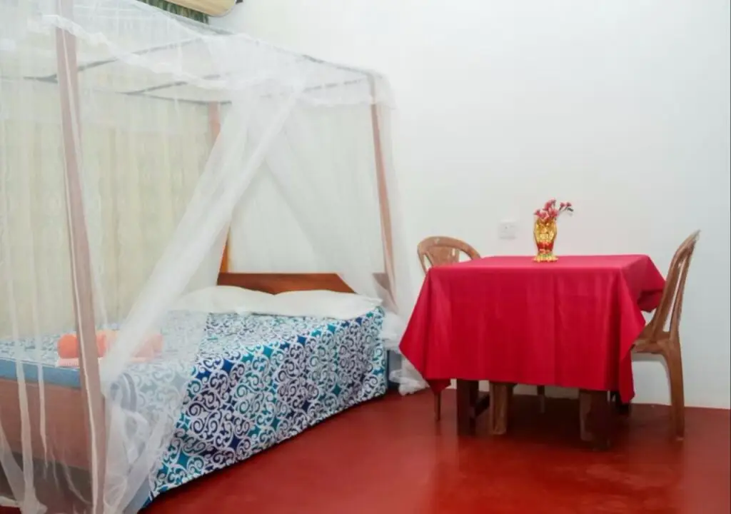 Мирисса: Desitha Family House
