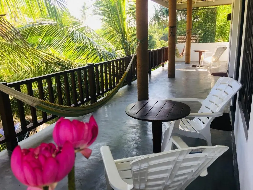 Мараколлия: Little Sunshine Guest House & Restaurant