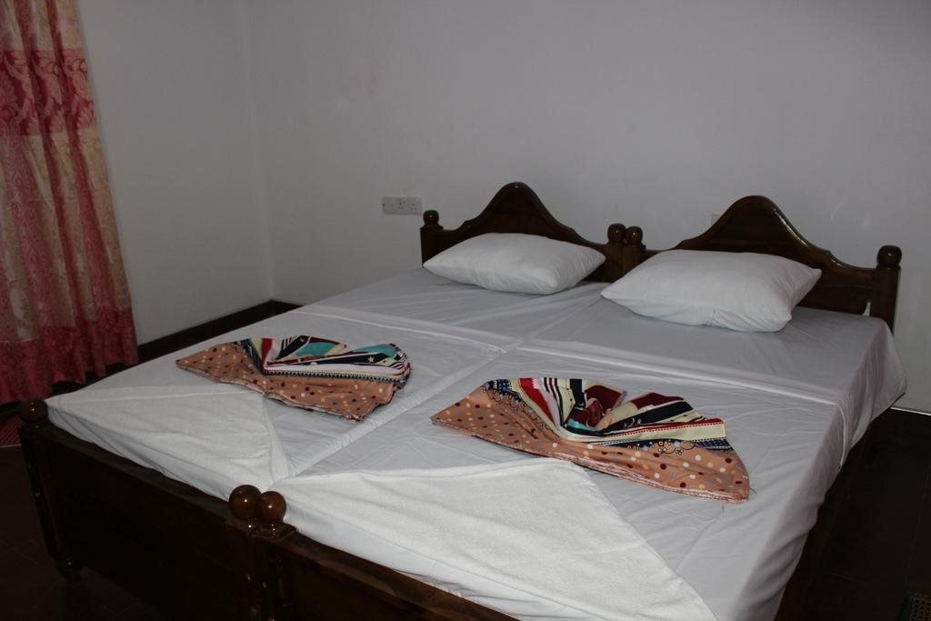 Эмбилипития: Hotel Ravindu Palace
