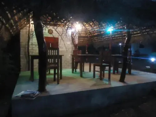 Мараколлия: Star Light Cabanas & Restaurant
