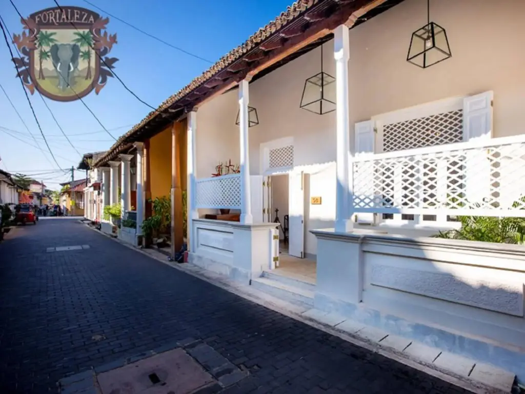 Галле: Fortaleza Lighthouse Street