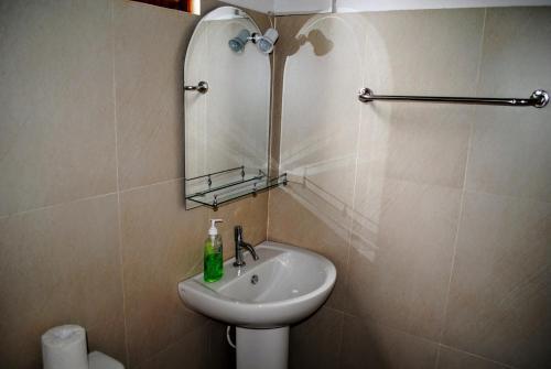 Канди: Sams Home