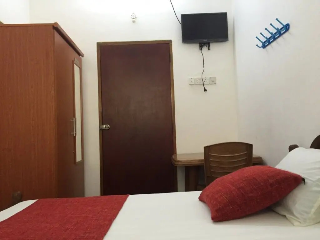 Джафна: Yaarl Holiday Inn