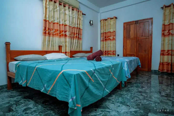 Чилав: Hotel Athina & Restaurant