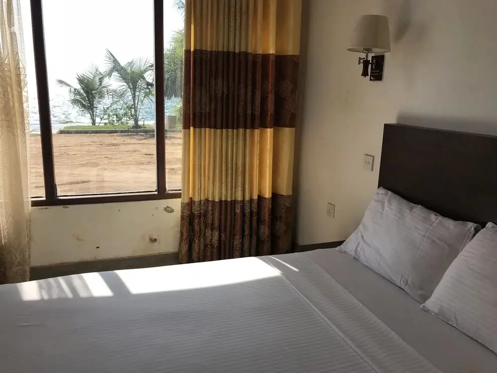 Ваттала: Airport Beach Villa