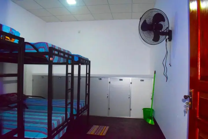 Тринкомали: Hotel Angel Inn Beach