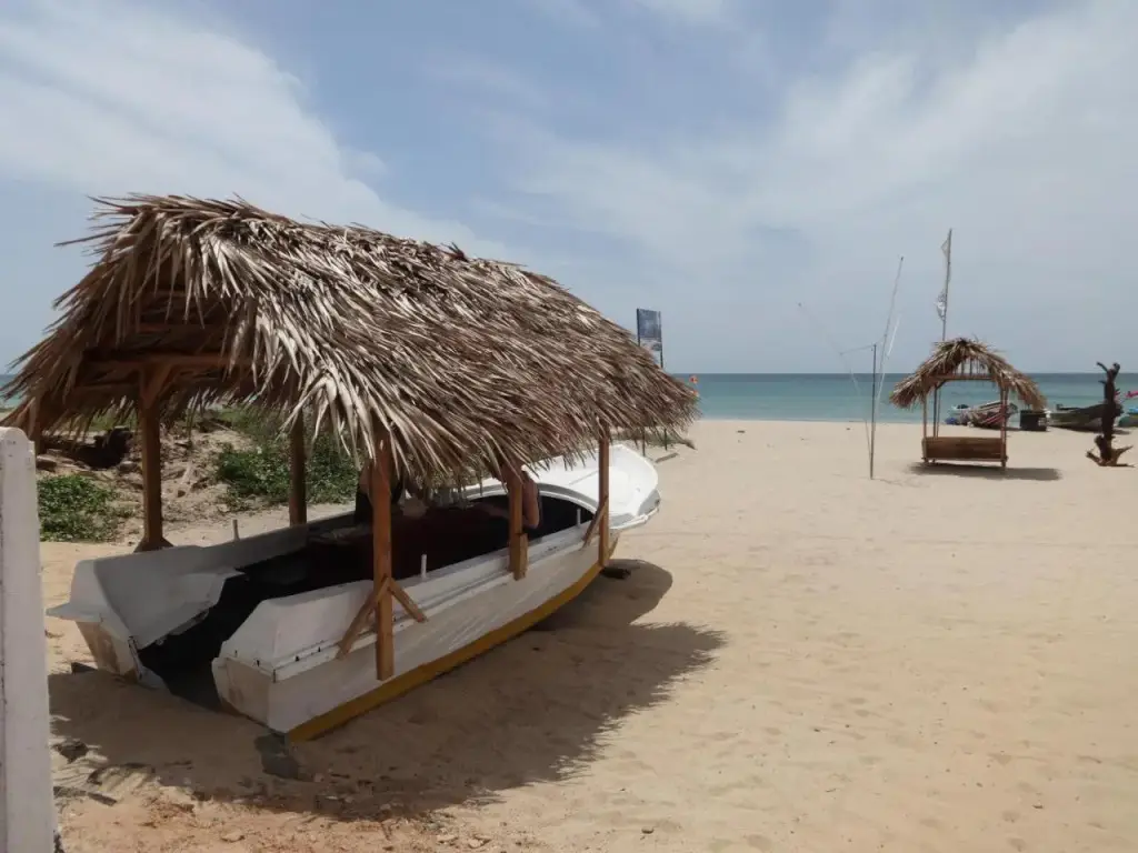 Тринкомали: Hotel Angel Inn Beach