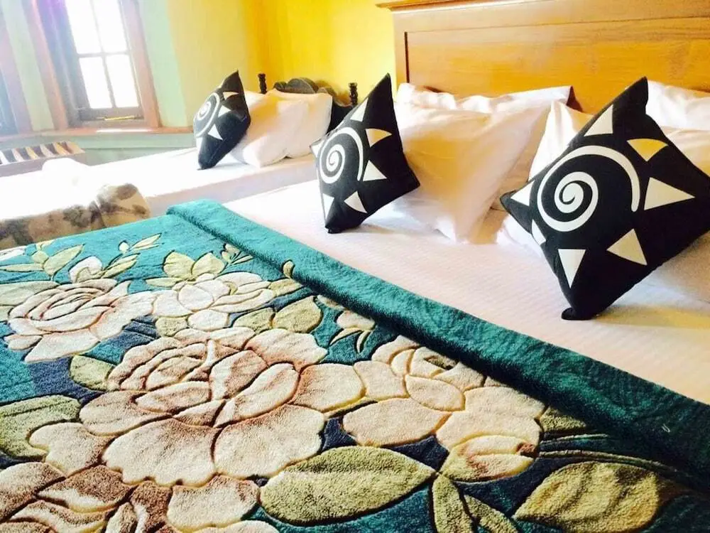 Нувара-Элия: Hotel Yenisey