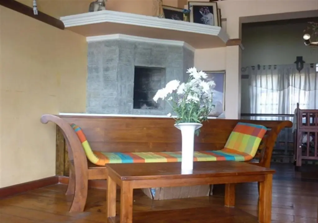 Нувара-Элия: Hotel Yenisey