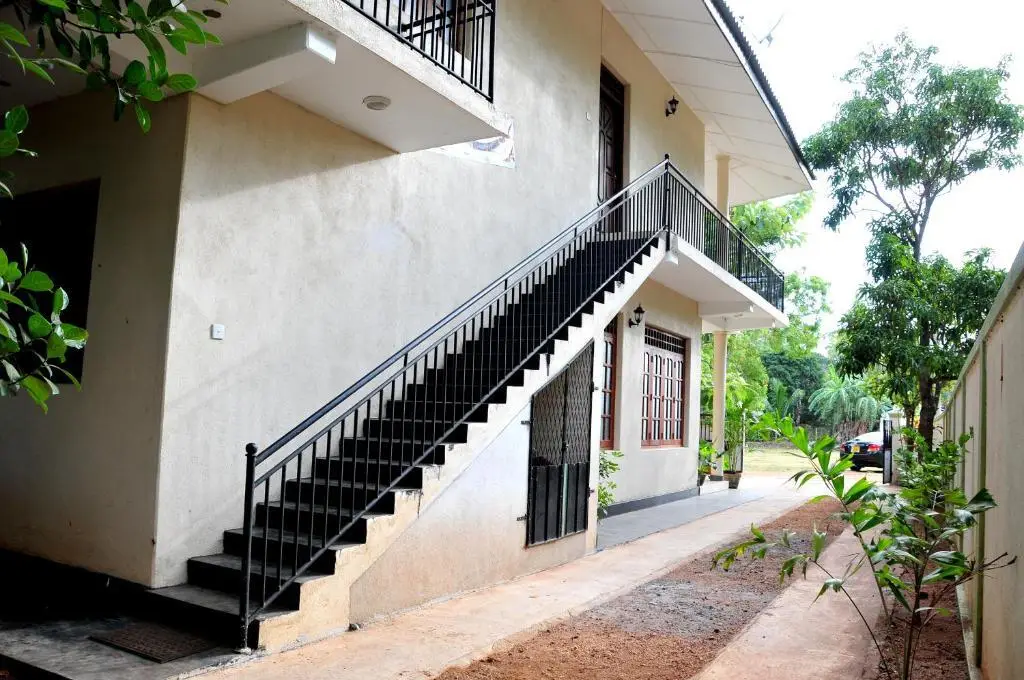 Анурадхапура: Anuradha Holiday Apartments