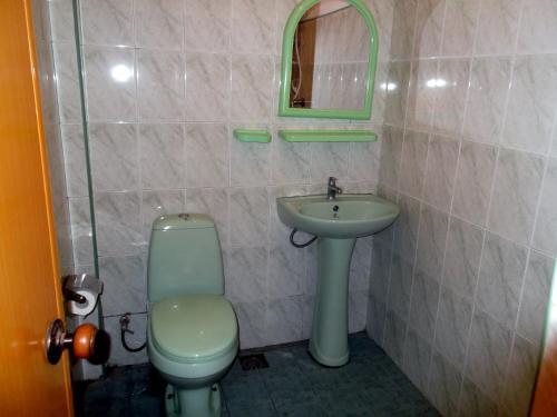 Канди: Sadhara Apartment