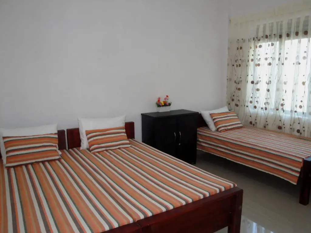 Полоннарува: The Green Guest House