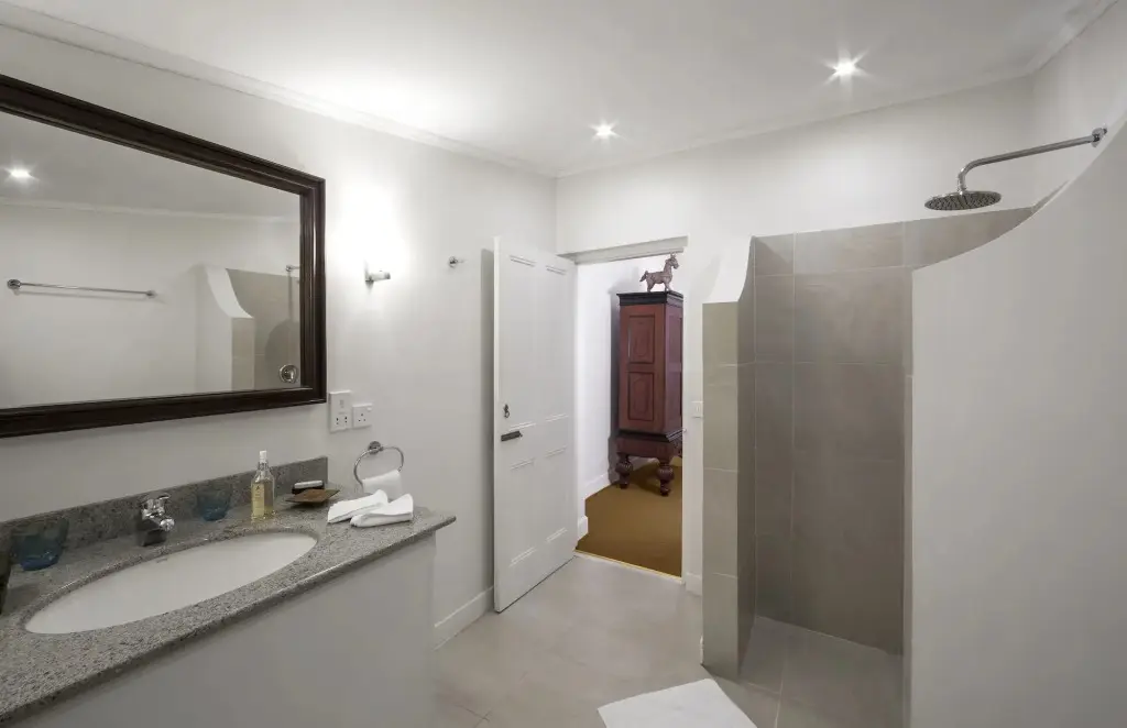 Нувара-Элия: Hill Rise Luxury Villa & Stables by Edwards Collection