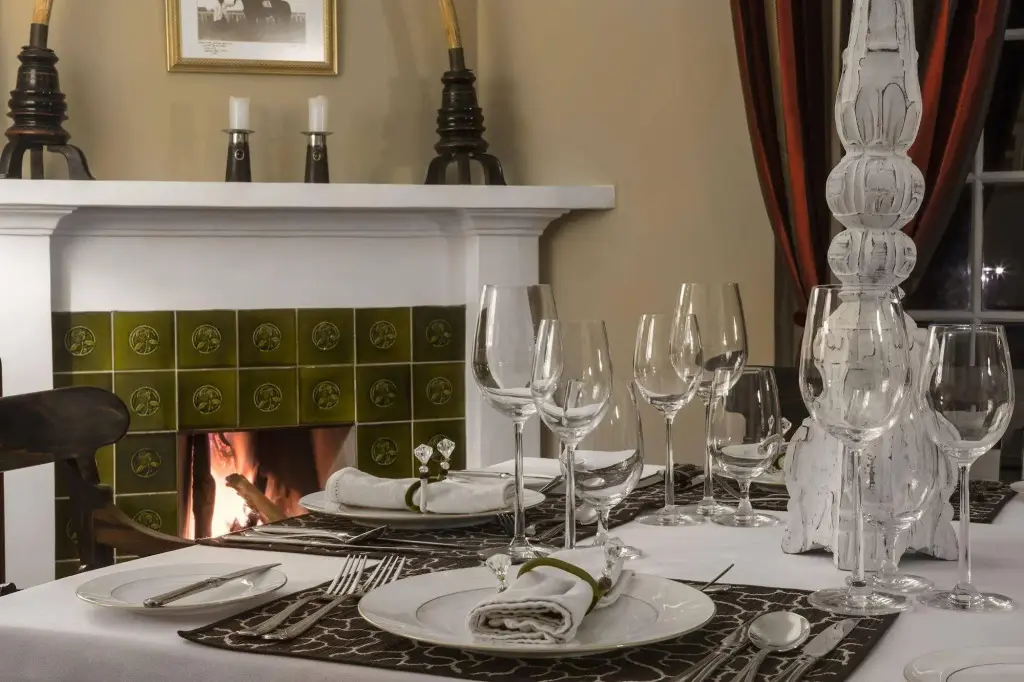 Нувара-Элия: Hill Rise Luxury Villa & Stables by Edwards Collection