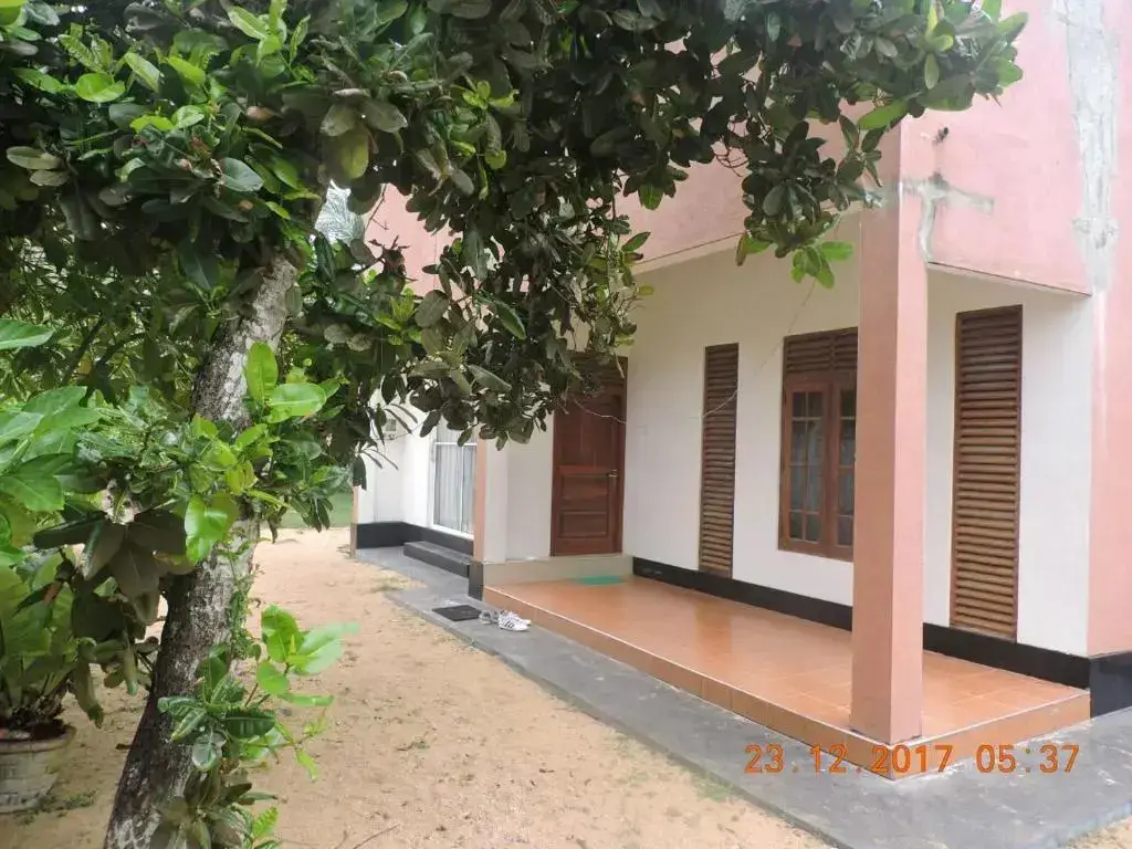 Додандува: Akain villa