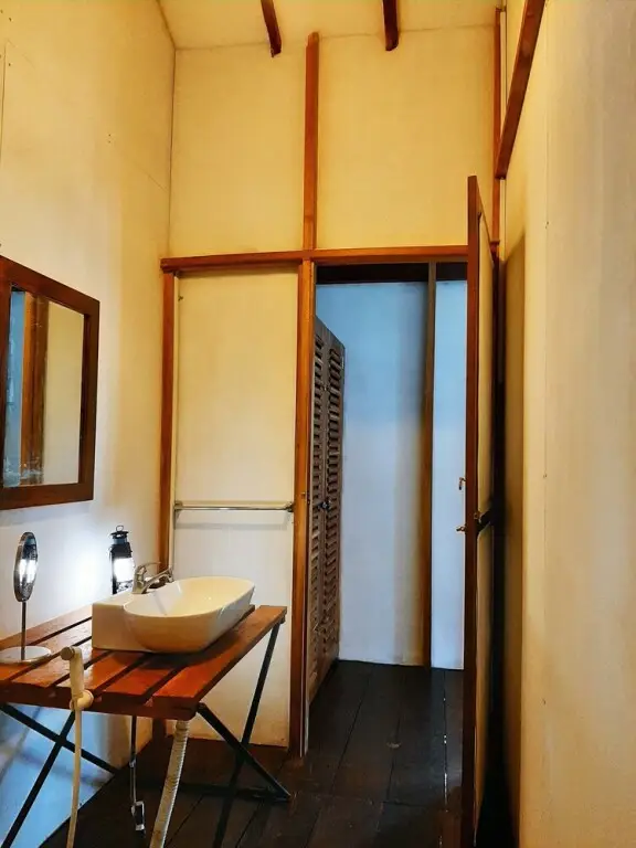 Удавалаве: Elephant Lodge