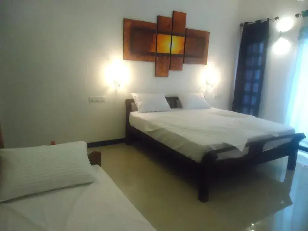 Hotel Pyramide Inn — фото 1